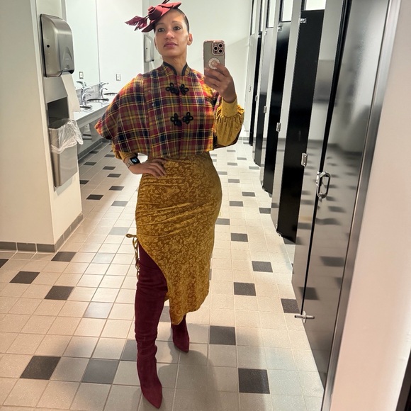 Meet your Posher, Cristal - Picture 2 of 4